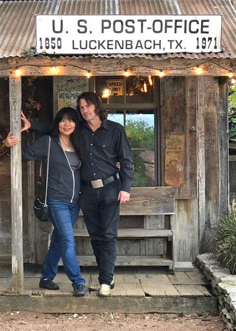 lukenbach tx theme park 